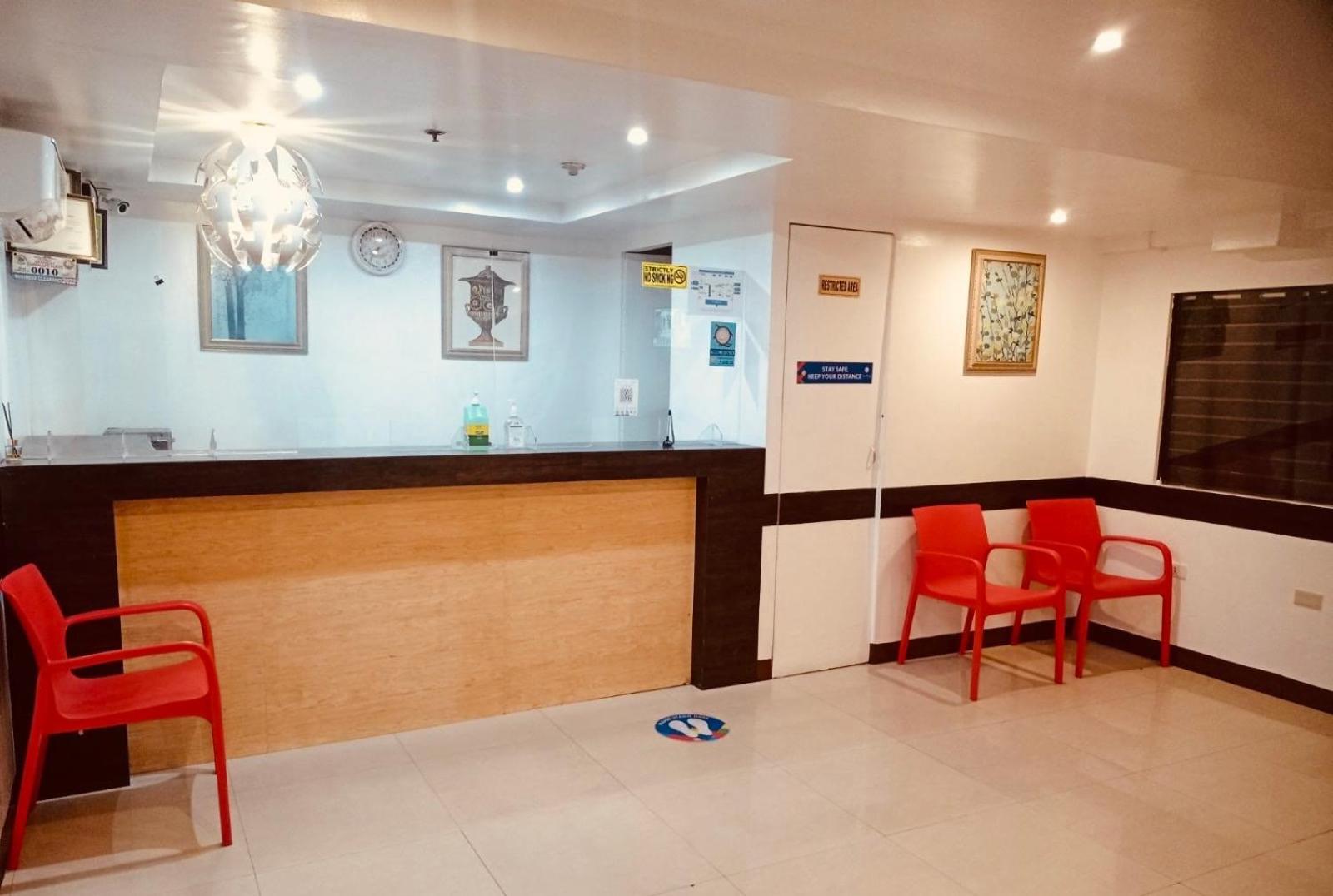 Oyo 888 City Stay Inns Fortview Bgc Pasig City Exterior photo